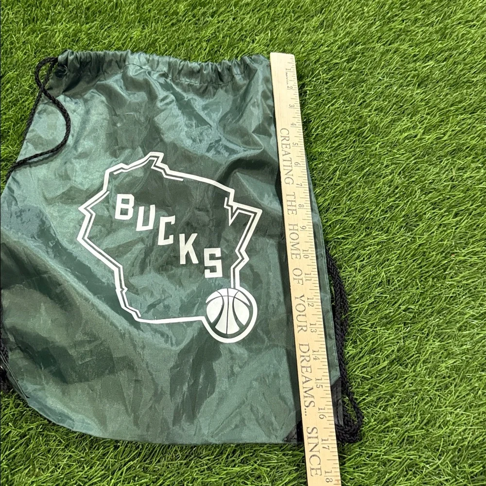 Milwaukee Bucks Basketball Cinch Bag